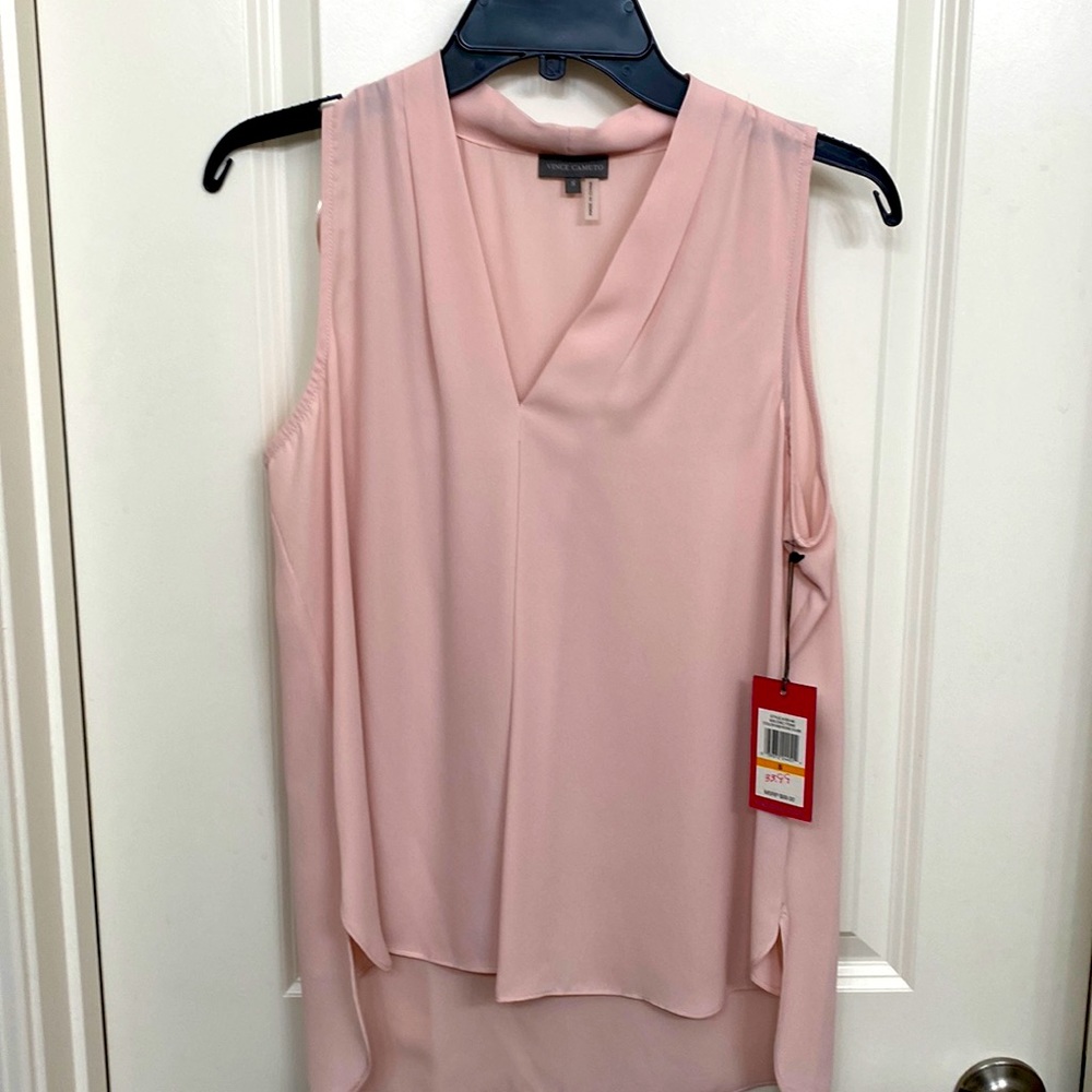 Light pink Flowey blouse size small Vince Camuto